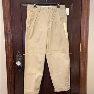 Gap Pleated Front Mens Khaki Relaxed Fit 34/30 New